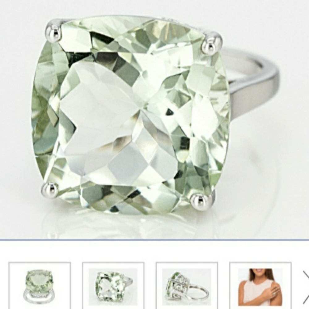 Green statement cocktail ring